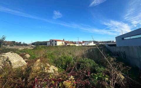 Lote com 467m2 em Argivai na Póvoa de Varzim