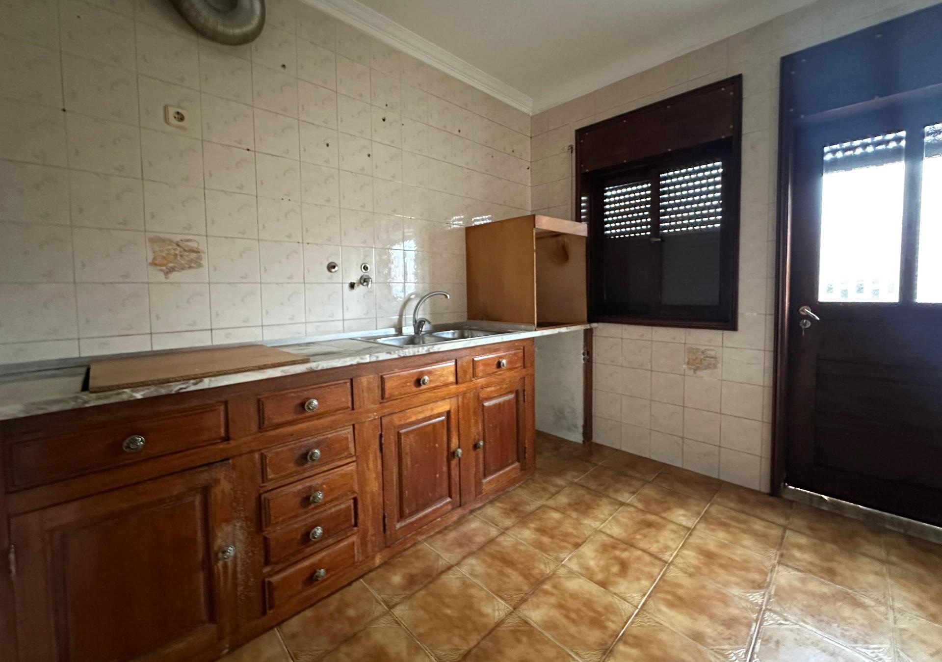 Prédio em 2ª Linha de Mar em Vila do Aver-O-Mar na Póvoa de Varzim