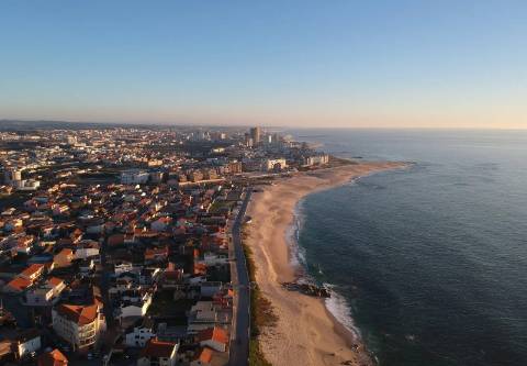 T2 em 2ª Linha de Mar em Aver-O-Mar na Póvoa de Varzim