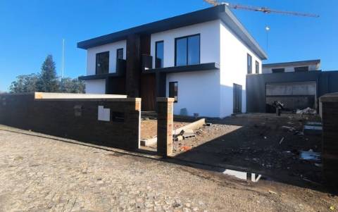 Moradia T3 em Construção em Balazar na Póvoa de Varzim
