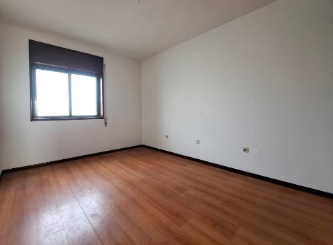 T2+1 para Arrendamento Anual na 1ª Linha de Mar da Póvoa de Varzim