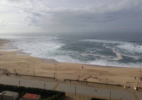 T2+1 para Arrendamento Anual na 1ª Linha de Mar da Póvoa de Varzim