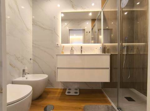 Apartamento T4 com Terraço na Póvoa de Varzim
