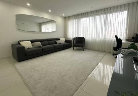 T2 Duplex com Terraço e Vistas de Mar em Caxinas Vila do Conde
