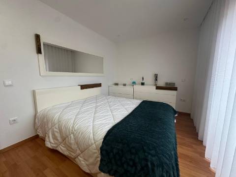 T2 Duplex com Terraço e Vistas de Mar em Caxinas Vila do Conde
