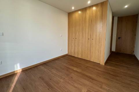 Moradia Nova T2 Junto à Praia em Aver-o-Mar na Póvoa de Varzim
