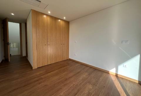 Moradia Nova T2 Junto à Praia em Aver-o-Mar na Póvoa de Varzim
