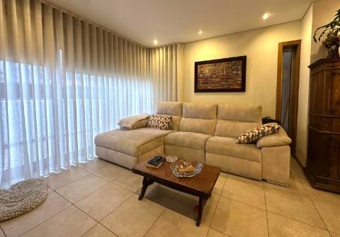 Moradia T3 em Condomínio Fechado c/ Piscina, Póvoa de Varzim