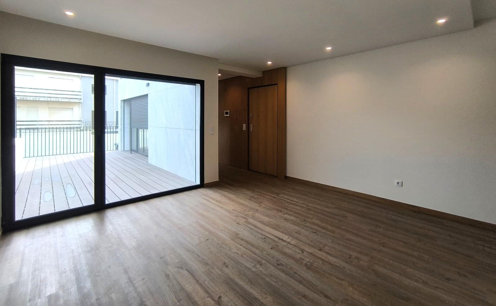 T1 NOVO c/ Terraço Junto à Praia em Vila do Conde