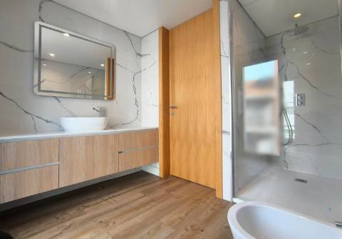 T1 NOVO c/ Terraço Junto à Praia em Vila do Conde