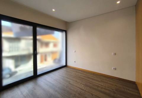 T1 NOVO c/ Terraço Junto à Praia em Vila do Conde