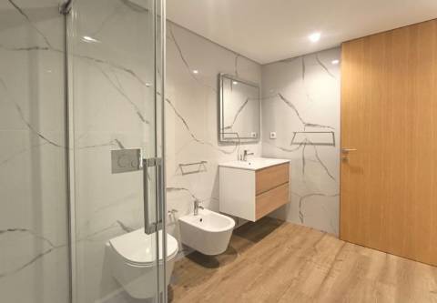 T2 NOVO Junto à Praia em Vila do Conde