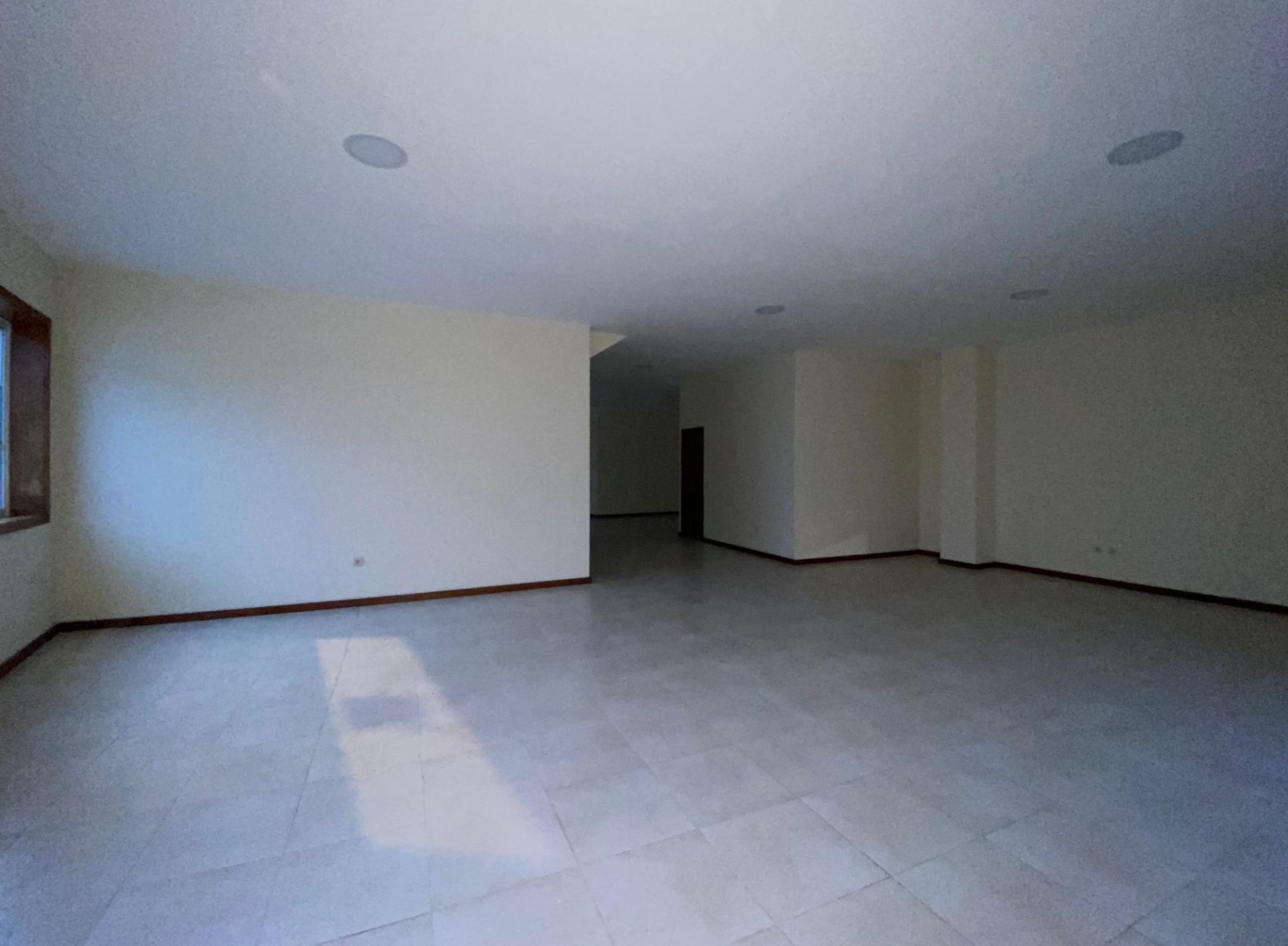 Loja com 145m2 em Vila Chã Vila do Conde