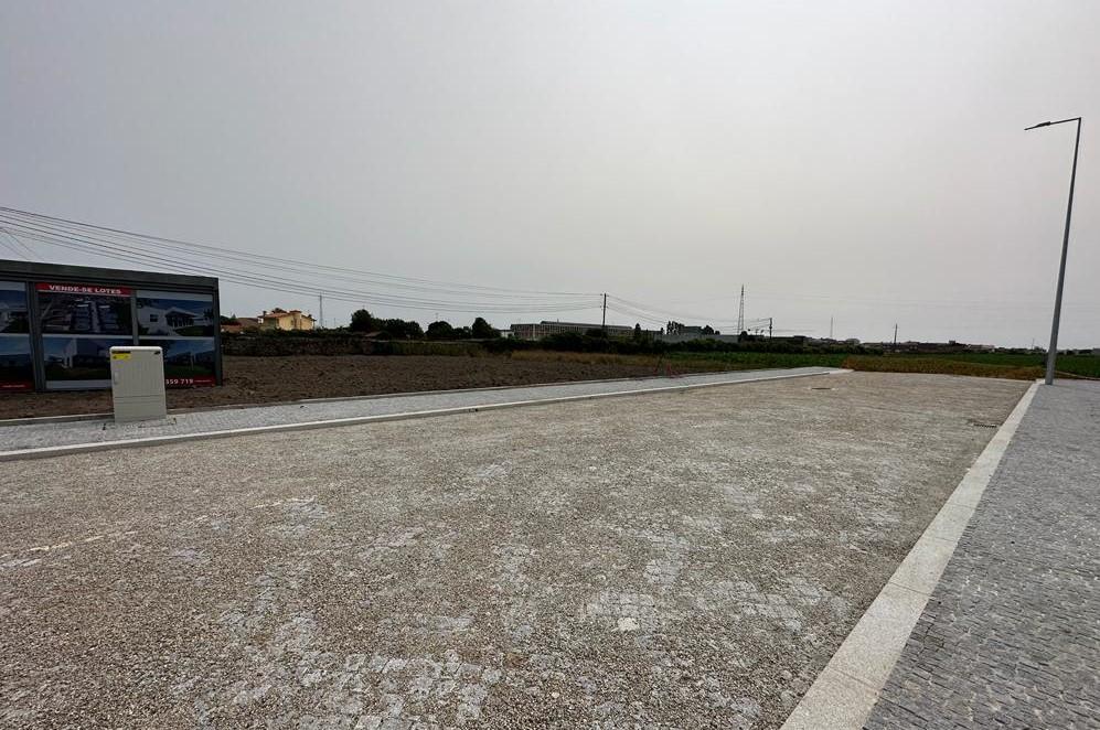 Lote com 375 m2 na Póvoa de Varzim