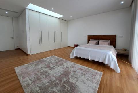 Moradia T4 de Luxo em Terroso na Póvoa de Varzim