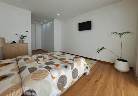 Moradia T4 de Luxo em Terroso na Póvoa de Varzim