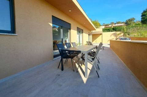 Moradia T4 de Luxo em Terroso na Póvoa de Varzim