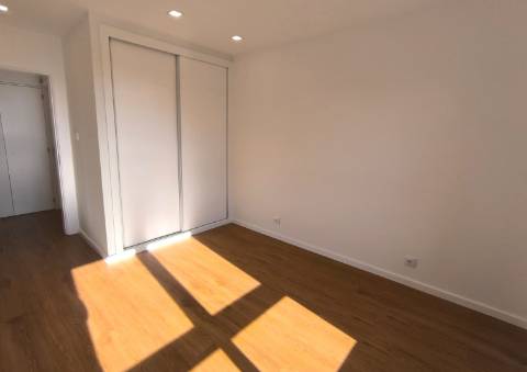 T1 Remodelado com Vistas de Mar na Póvoa de Varzim