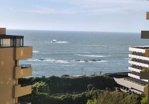 T1 Remodelado com Vistas de Mar na Póvoa de Varzim