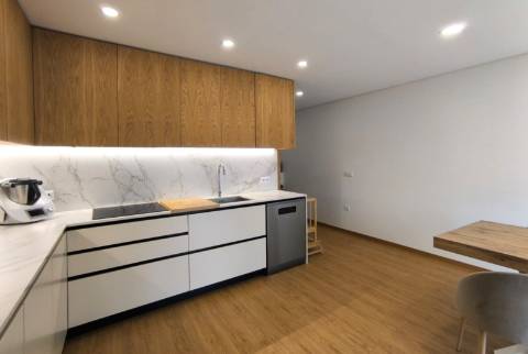 T2 Duplex com Terraço em 1ª Linha de Mar em Vila do Conde
