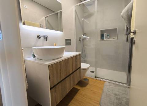 T2 Duplex com Terraço em 1ª Linha de Mar em Vila do Conde
