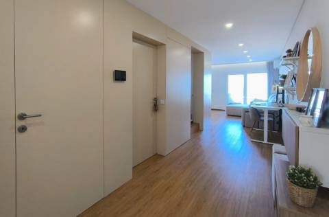 T2 Duplex com Terraço em 1ª Linha de Mar em Vila do Conde
