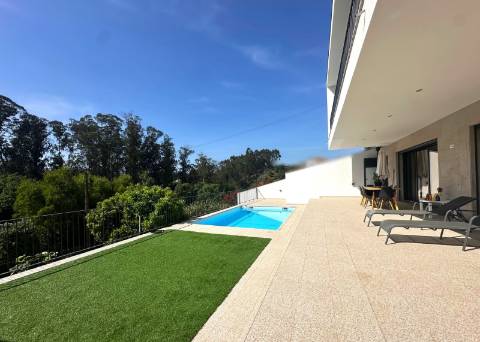 Moradia T5 de Luxo com Piscina em Touguinhó Vila do Conde