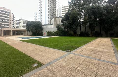T2 em Condomínio Fechado com Piscina na Póvoa de Varzim