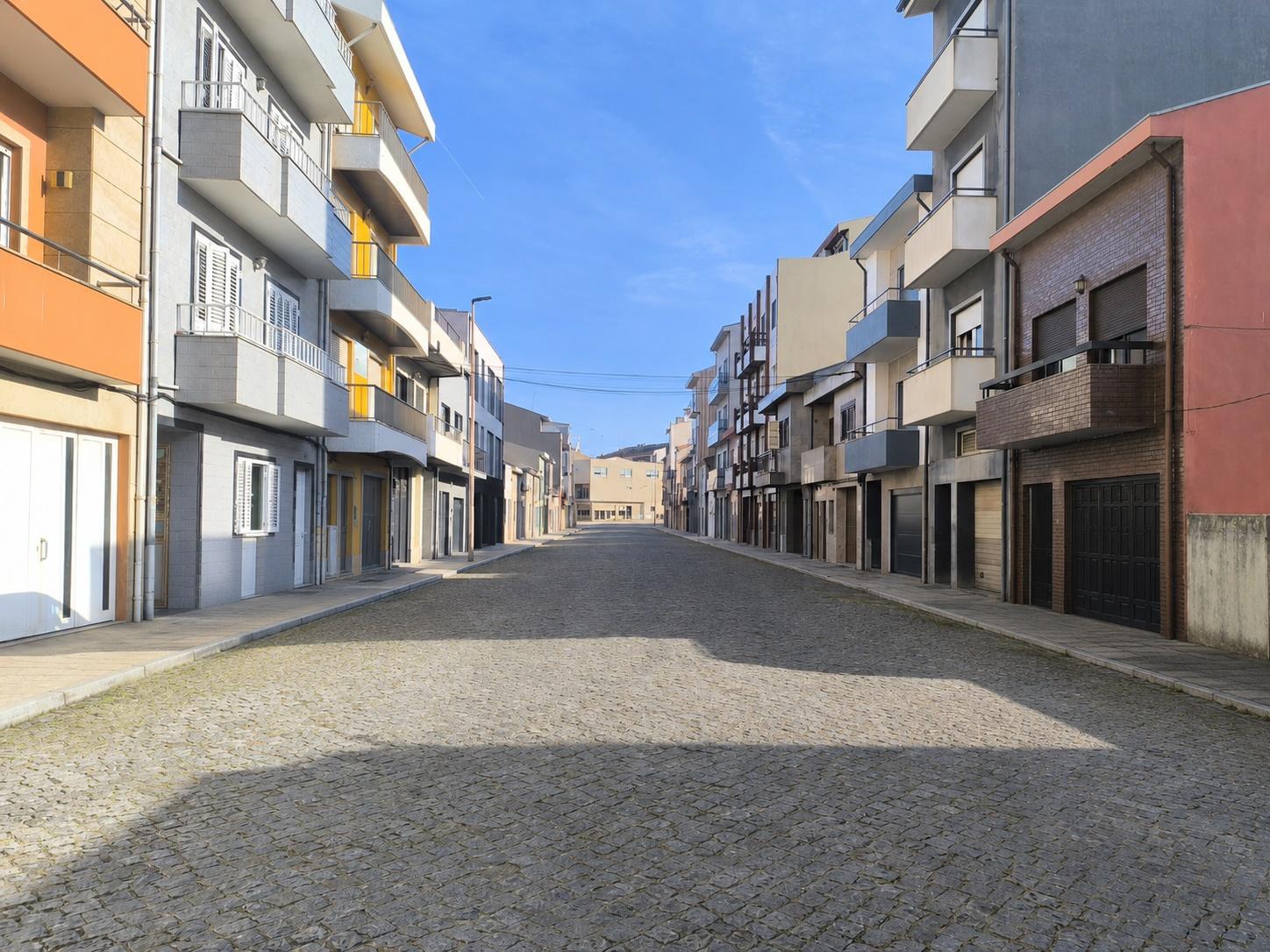 Loja com 90 m2 nas Caxinas em Vila do Conde