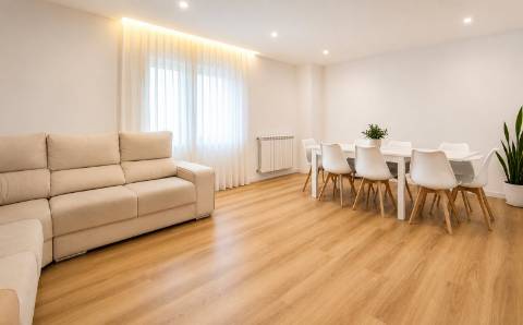 Apartamento T4 com Terraço na Póvoa de Varzim
