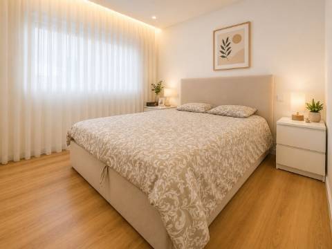 Apartamento T4 com Terraço na Póvoa de Varzim
