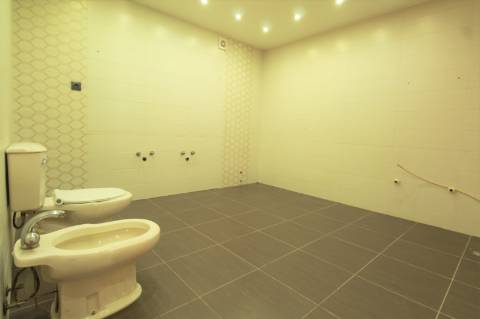 Fantástica moradia V7 com piscina e terreno