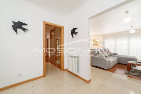 Apartamento T3 situado em zona muito calma perto do centro da cidade da Marinha Grande.