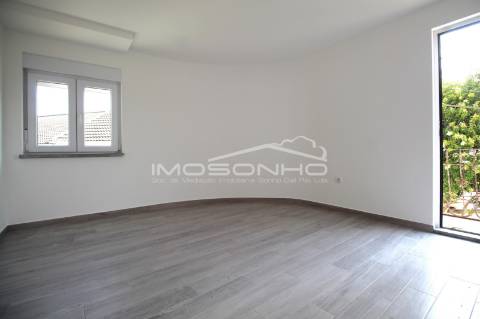 Apartamento T3 Remodelado