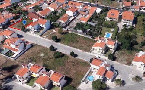 Lote de terreno a poucos minutos do centro da Marinha Grande