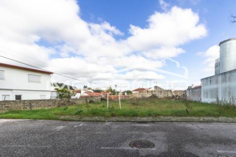 Lote de terreno a poucos minutos do centro da Marinha Grande