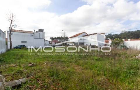 Lote de terreno a poucos minutos do centro da Marinha Grande