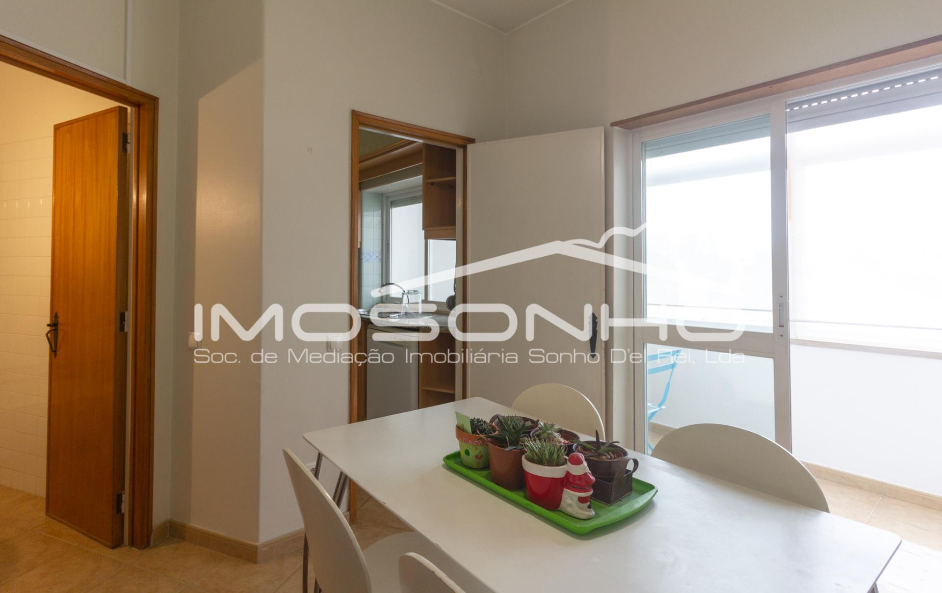 Apartamento T3, no centro da Marinha Grande