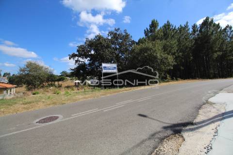 Terreno para construção de habitação