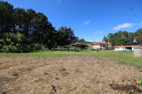 Terreno para construção de habitação