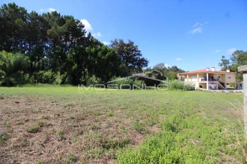 Terreno para construção de habitação