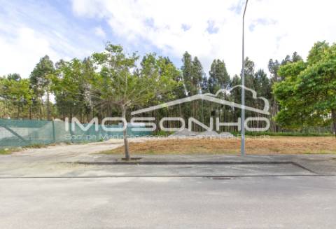 Lote de terreno em zona privilegiada da Marinha Grande