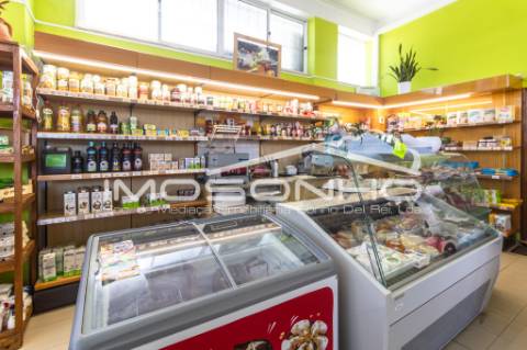 Cedência de empresa com atividade a funcionar como MERCADINHO