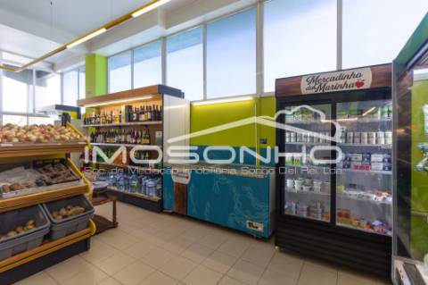 Cedência de empresa com atividade a funcionar como MERCADINHO