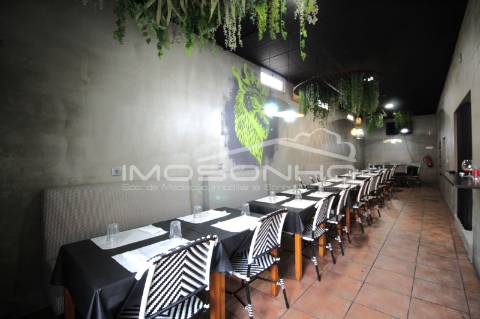 Churrasqueira Trespasse com atividade a funcionar