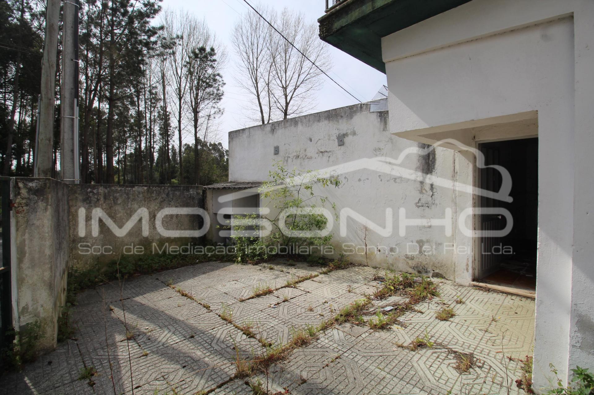 Apartamento T3 NÃO DISPONIVEL PARA FINANCIAMENTO