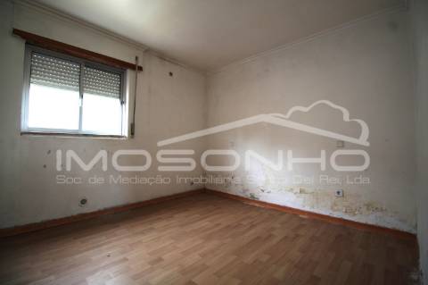 Apartamento T3 NÃO DISPONIVEL PARA FINANCIAMENTO