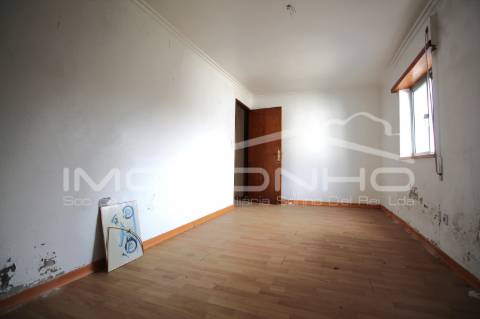 Apartamento T3 NÃO DISPONIVEL PARA FINANCIAMENTO