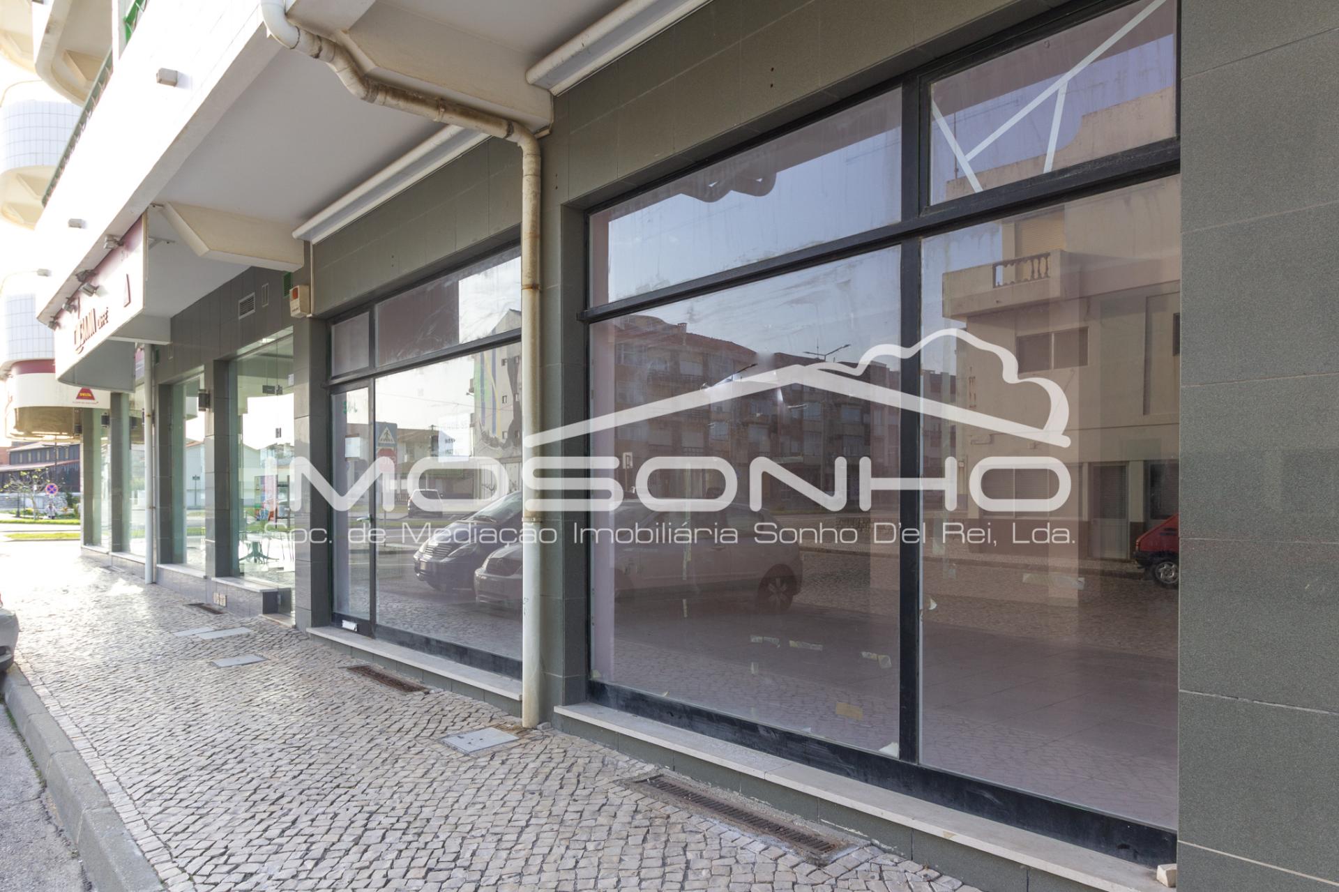 Loja com projeto aprovado para transformar em habitação