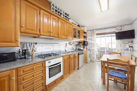 Apartamento T3 duplex, com excelente localização